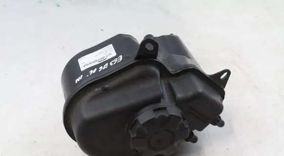 BMW M6 Coolant expansion tank/reservoir 2283345 17112283345
