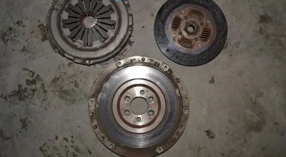 Volkswagen Polo III 6N 6N2 6NF Clutch pressure plate 40812049917