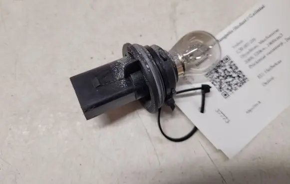 Volvo C30 Tail light bulb cover holder 0027713001