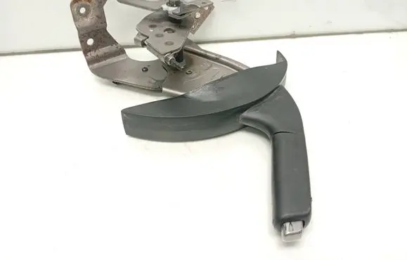 Nissan Qashqai+2 Handbrake/parking brake lever assembly 011319443