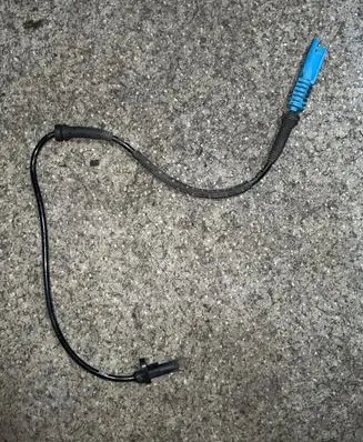 BMW X5 E70 ABS brake wheel speed sensor 6908705
