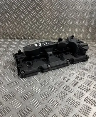 Volkswagen PASSAT B8 Rocker cam cover 03L103469S