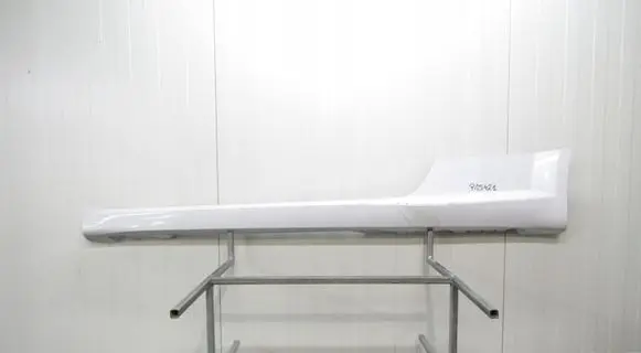Front sill (body part)