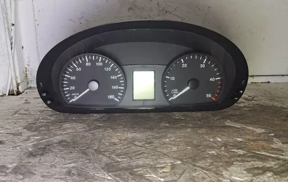 Mercedes-Benz Sprinter W906 Speedometer (instrument cluster) A9069005200 A9069013400 A9069023401