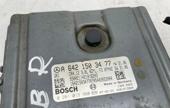 Mercedes-Benz R W251 Engine control unit/module A6421503477
