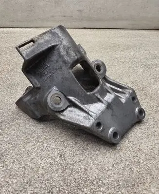 Porsche Cayenne (92A) Fuel pump bracket 057130147AF