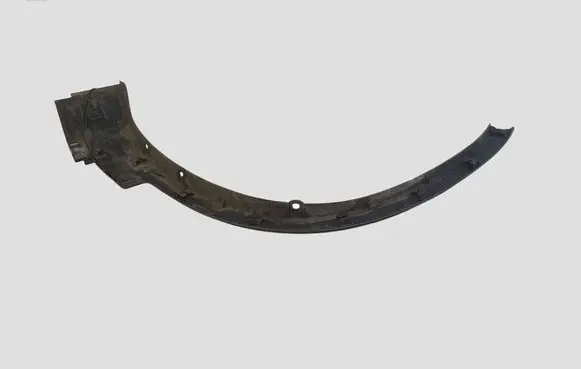 KIA Sorento Front arch trim