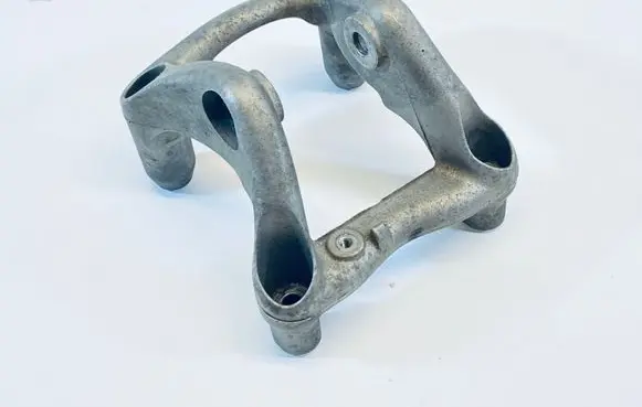 Porsche Cayenne (9PA) Engine mounting bracket 94811520353