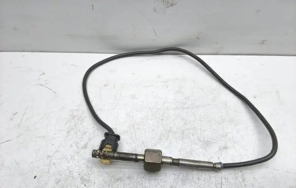 Mercedes-Benz E A207 Exhaust gas temperature sensor A0071536728