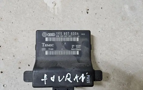 Volkswagen Touran I Comfort/convenience module 1K0907530A 1K0907530