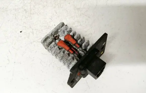 Hyundai Trajet Heater blower motor/fan resistor MJ11032 BM0231