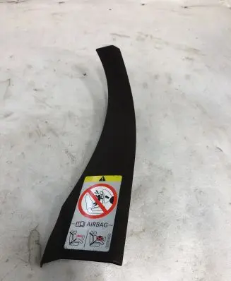 Porsche Panamera (970) (A) pillar trim 970555182