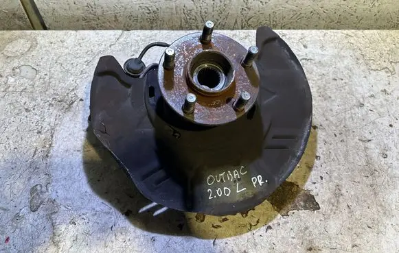 Subaru Outback Front wheel hub