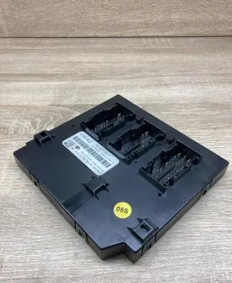 Skoda Superb B6 (3T) Central body control module 1K0937087P 5DK009665