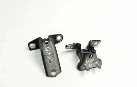 Rear door hinge set