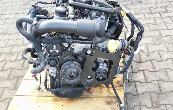 Jaguar XF X260 Engine H4P36L084RA 260713HR1453 INGENIUM