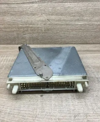 Volvo S70 V70 V70 XC Engine control unit/module P09183993 0281001802