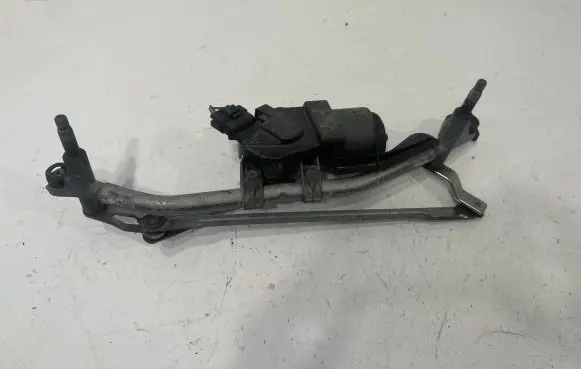 Peugeot 1007 Front wiper linkage and motor