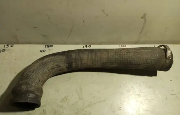 Opel Zafira B Intercooler hose/pipe 55557628