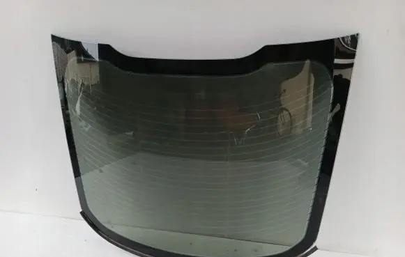 Ford Mustang VI Rear side window