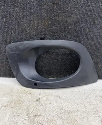Mercedes-Benz Sprinter W906 Front fog light trim/grill A9068850253