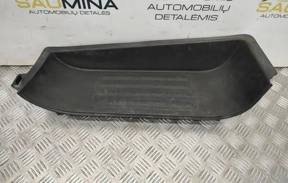 Front sill trim cover