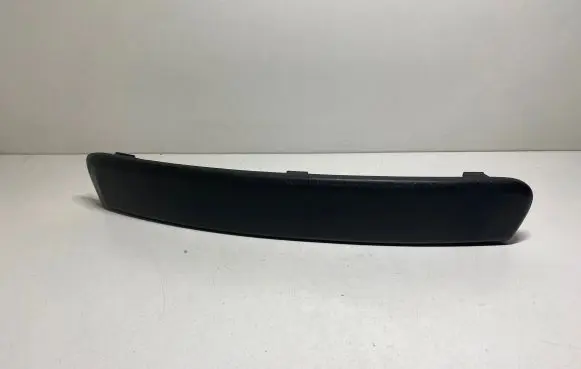 Front bumper splitter molding