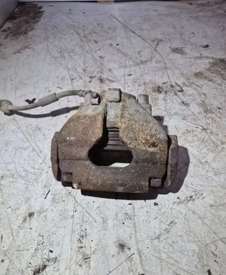 Volkswagen Transporter - Caravelle T5 Front brake caliper 7H0108B