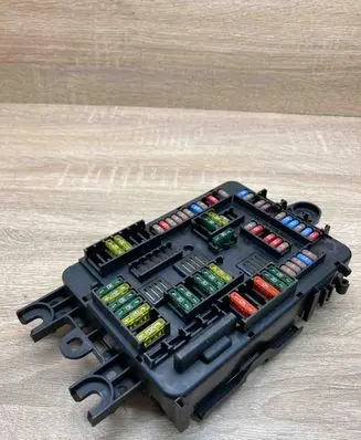 BMW X5 F15 Fuse module 9316569 931656901