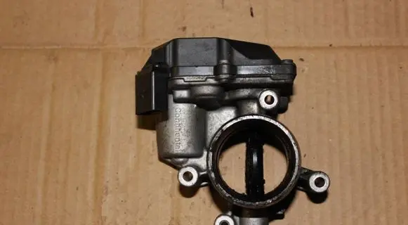Audi A4 S4 B8 8K Throttle valve 03L128063AC 2201131822 A2C84117500