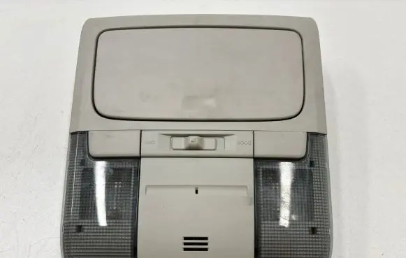 Subaru Outback Front seat light Vc12083