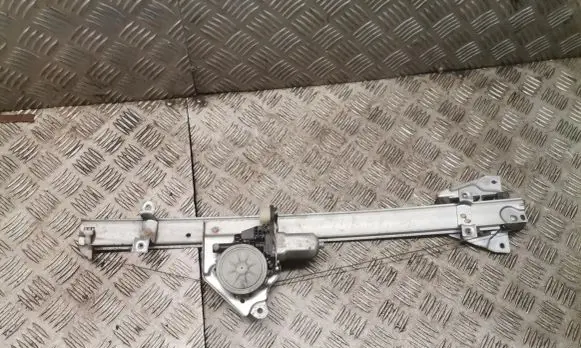 Mitsubishi Pajero Sliding door window regulator with motor mr989948