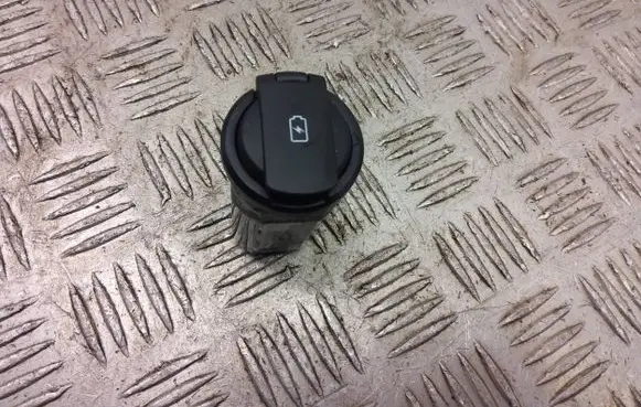 Hyundai Ioniq USB socket connector 