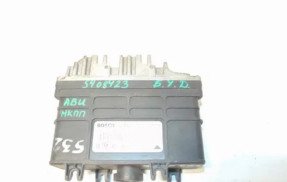 Volkswagen Golf III Engine control unit/module 032906026G 0261203647