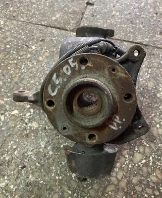 Citroen C5 Front wheel hub