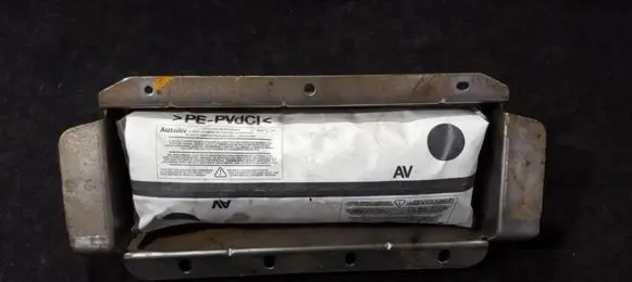 Peugeot 607 Passenger airbag