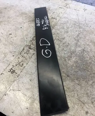 Volkswagen Touran II Rear door glass trim molding