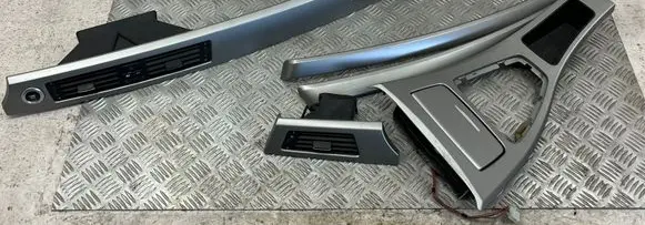 BMW 3 E90 E91 Dashboard center trim panel 7132845
