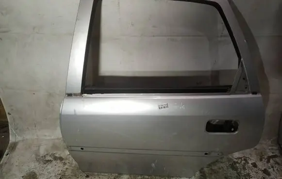 Opel Vectra B Rear door pilkos