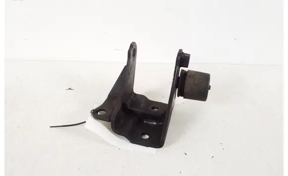 Toyota Avensis T250 Engine mounting bracket 12321-0D140