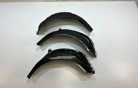 Tesla Model S (B) Pillar trim (exterior) 107367800D