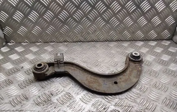 Rear control arm