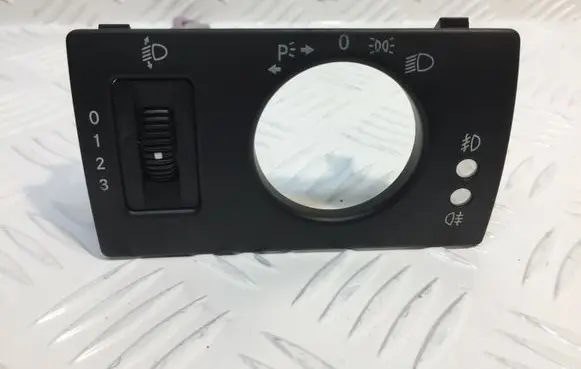 Mercedes-Benz A W169 Headlight level adjustment motor 1696800165
