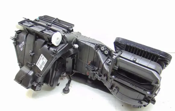 Audi RS3 8PA Interior heater climate box assembly 8P1820003S