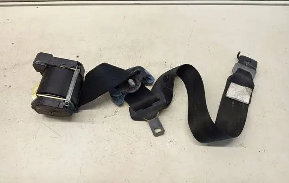 BMW X5 E53 Rear seatbelt 42326