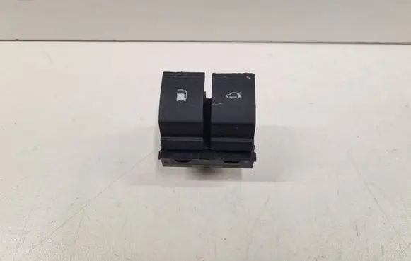 Volkswagen Touareg I Tailgate opening switch 1K0959903