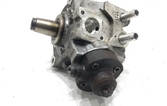 BMW 5 F10 F11 Fuel injection high pressure pump 0445010517