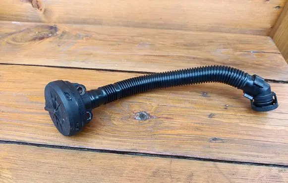 Breather/breather pipe/hose