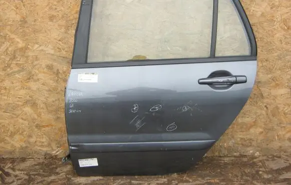 Mitsubishi Lancer Rear door