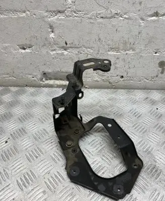 Toyota Avensis T270 Battery tray 